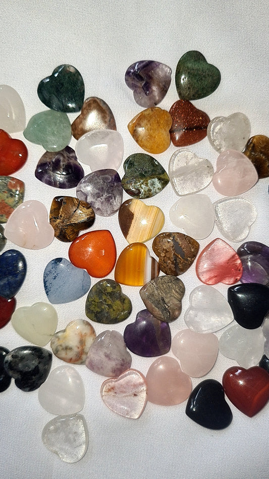 Small crystal hearts (2cm)